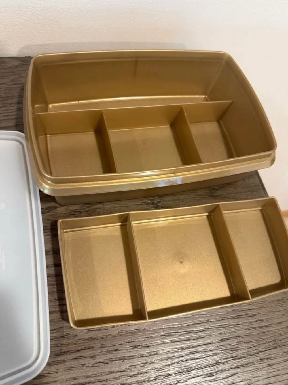 VTG Tupperware Tuppercraft 3pc Stow-N-Go Storage Box Gold W/ Lid & Tray 767-1